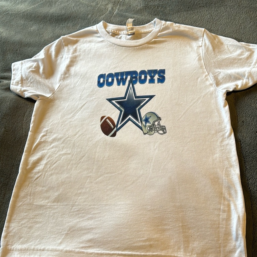 Dallas Cowboys size m boys